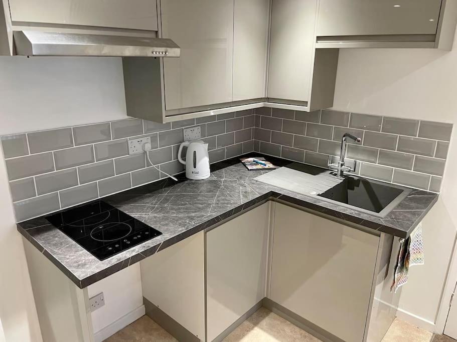 *Close To Beach* One Bedroom Suite With Parking Overstrand Exterior photo