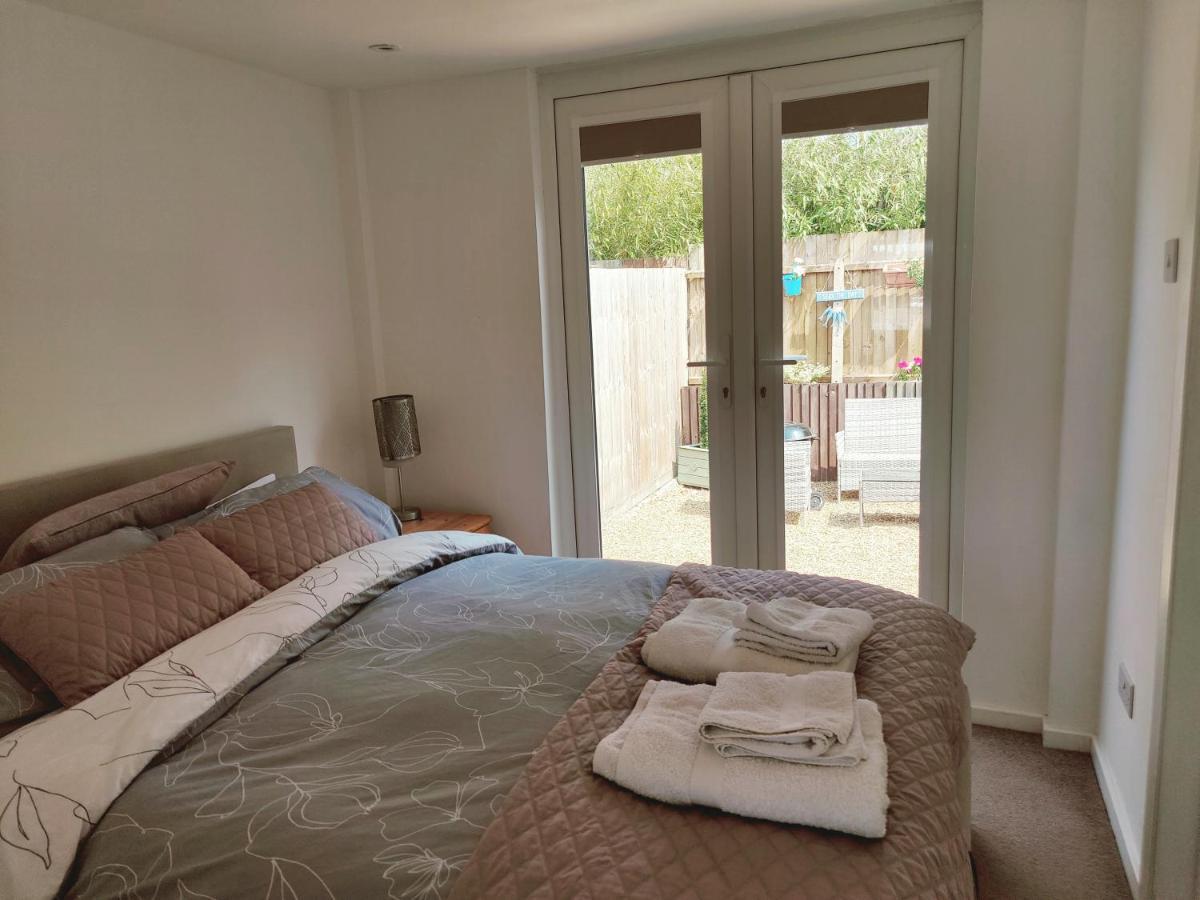 *Close To Beach* One Bedroom Suite With Parking Overstrand Exterior photo